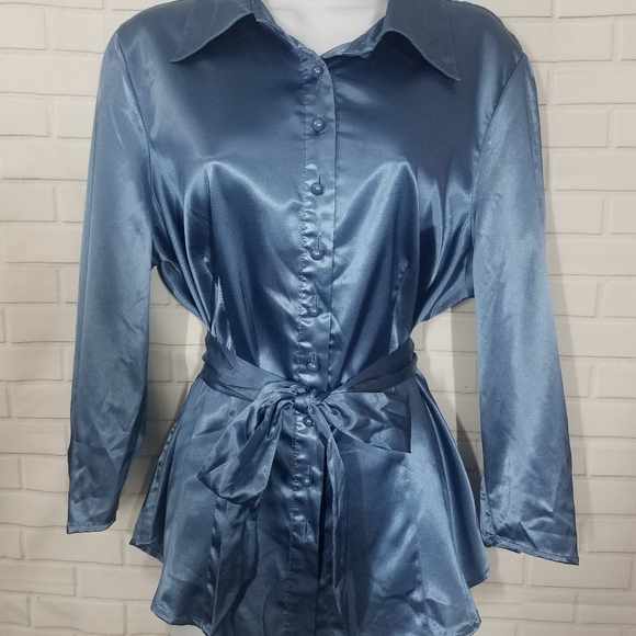 Jaclyn Smith Blue Satin Button Down Blouse - Picture 2 of 12